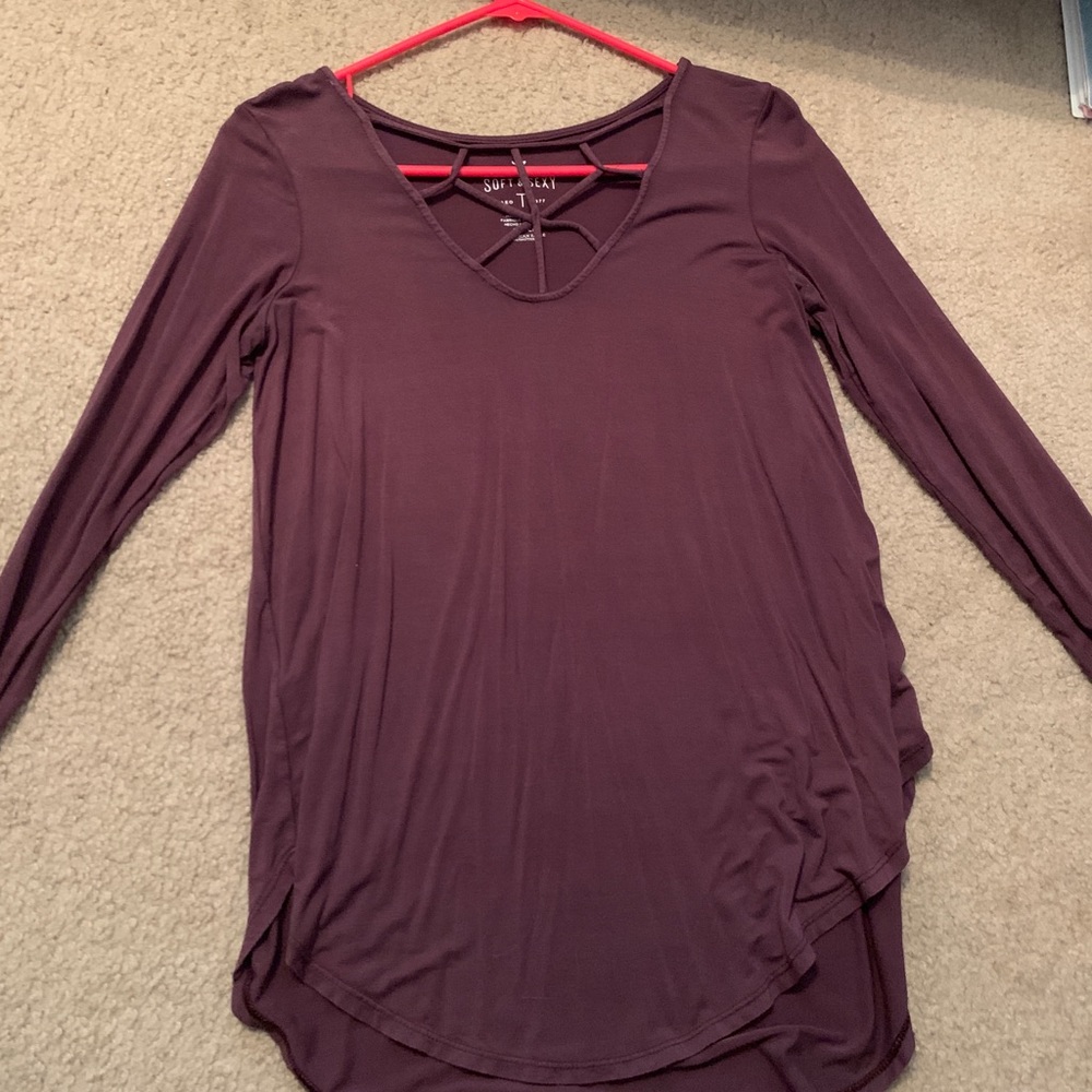 long sleeve maroon shirt with detail